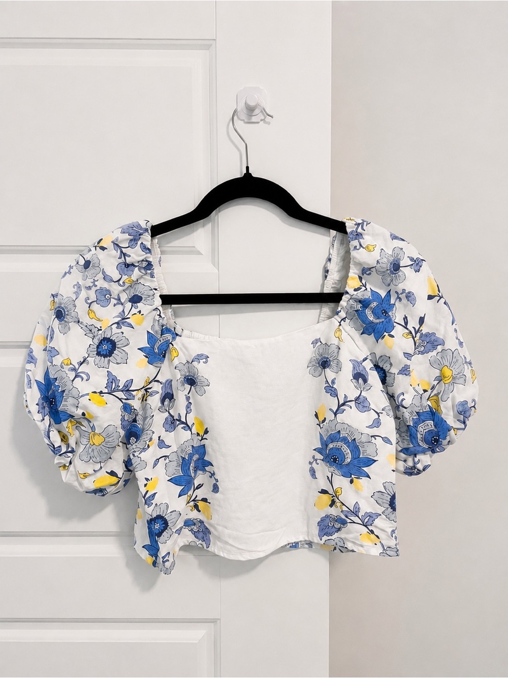 LOFT Floral Puff Sleeve Square Neck Top Size 4 Smocked Back